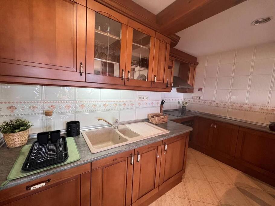 3Apartamento De Tres Habitaciones إمبوريابرافا المظهر الخارجي الصورة